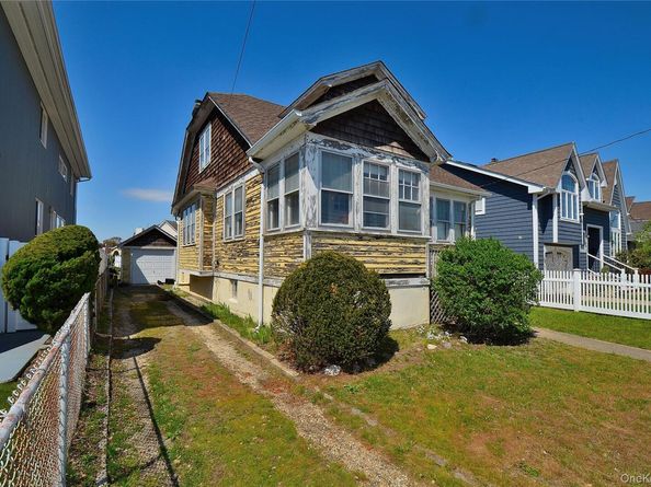 2586 Riverside Drive, Wantagh NY 11793