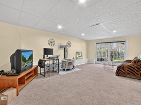 300 Chestnut Court, Yorktown Heights NY 10598