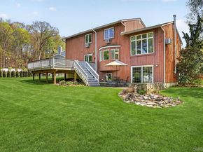 300 Chestnut Court, Yorktown Heights NY 10598