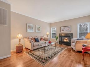 23 Cranberry Circle, Medford NY 11763