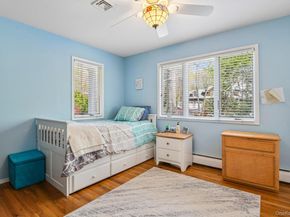 27 Treeview Drive, Melville NY 11747
