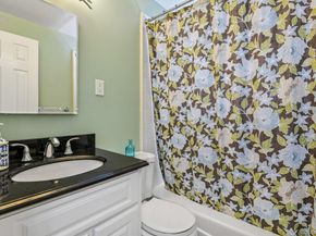 27 Treeview Drive, Melville NY 11747