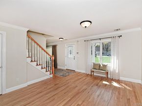 51 Fairfields Lane, Huntington Station NY 11746