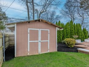12 Westmoylan Lane, Coram NY 11727