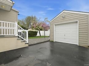 2962 Higgins Street, Oceanside NY 11572