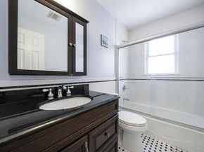 82 E Seacrest Avenue, Lindenhurst NY 11757