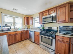 82 E Seacrest Avenue, Lindenhurst NY 11757
