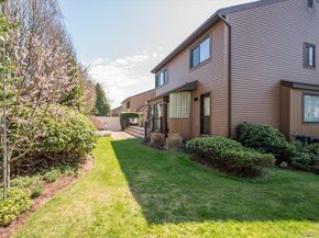 25 Princeton Drive, Syosset NY 11791
