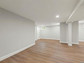 16 Eleanor Road, Plainview NY 11803