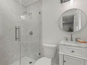 16 Eleanor Road, Plainview NY 11803