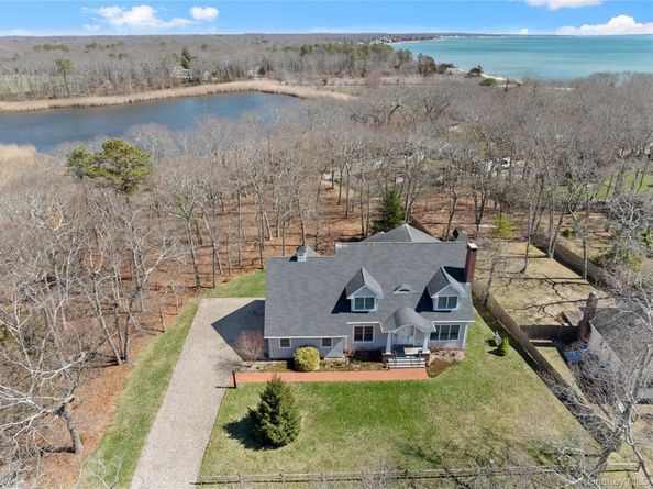 360 Masters Road, Laurel NY 11948