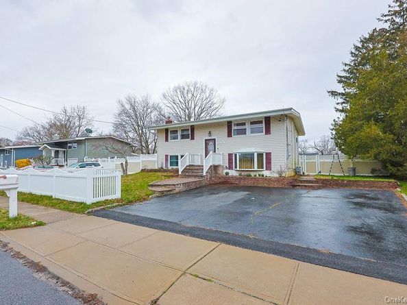 376 Magnolia Drive, Selden NY 11784