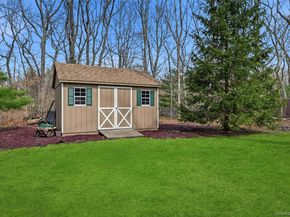 41 N Country Road, Shoreham NY 11786
