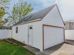 76 Davison Avenue, Lynbrook NY 11563