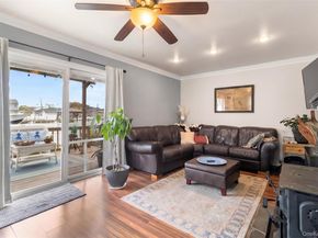 228 W Riviera Drive, Lindenhurst NY 11757