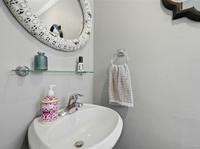 6 Butler Place, Northport NY 11768