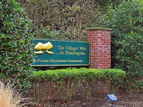 159 Rivendell Court, Melville NY 11747