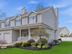 159 Rivendell Court, Melville NY 11747