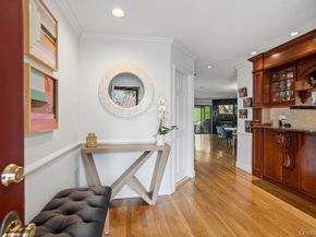144 The Crescent, Roslyn Heights NY 11577