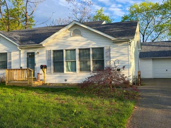 46 E Maple Street, Central Islip NY 11722