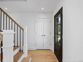 206 Devonshire Drive, New Hyde Park NY 11040