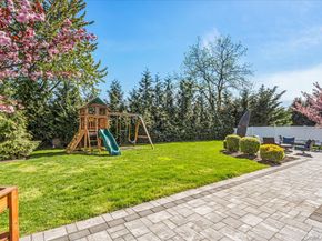 18 Eldorado Drive, East Northport NY 11731