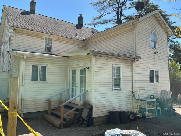 241 Covert Street, Westbury NY 11590