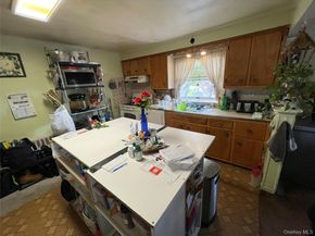 581 Grand Avenue, Lindenhurst NY 11757