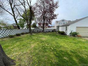 581 Grand Avenue, Lindenhurst NY 11757