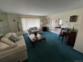 581 Grand Avenue, Lindenhurst NY 11757