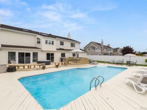 152 Pace Drive S, West Islip NY 11795