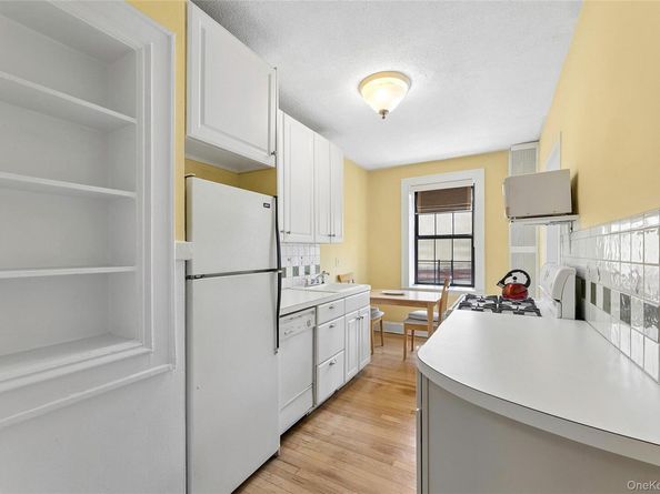 6812 Burns Street A3, Forest Hills NY 11375