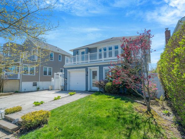 558 E Walnut Street, Long Beach NY 11561
