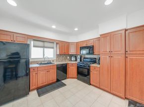 558 E Walnut Street, Long Beach NY 11561