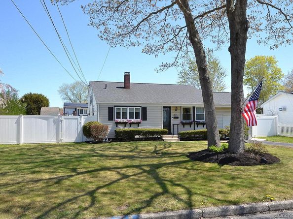 3117 Newport Avenue, Medford NY 11763