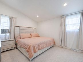 16 Riviera Parkway, Lindenhurst NY 11757