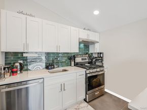 16 Riviera Parkway, Lindenhurst NY 11757
