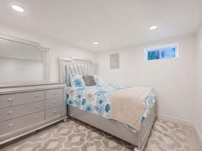 16 Riviera Parkway, Lindenhurst NY 11757