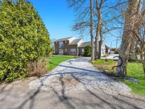 70 Featherbed Lane, Oakdale NY 11769
