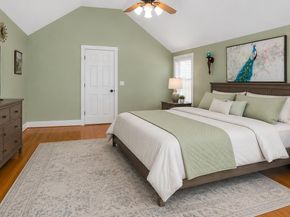 70 Featherbed Lane, Oakdale NY 11769