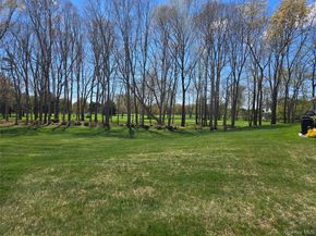 168 Hampton Vista Drive, Manorville NY 11949