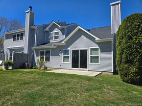 168 Hampton Vista Drive, Manorville NY 11949