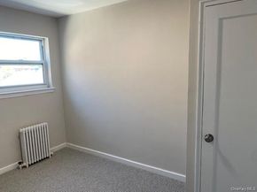 260-18 75th Avenue 1st fl, Glen Oaks NY 11004