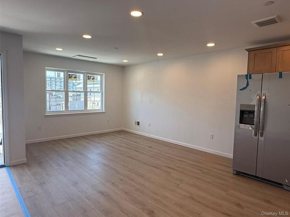 340 Beach 46th Street, Far Rockaway NY 11691