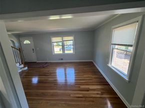 245 Warren Street, Uniondale NY 11553