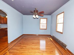 25 Kensington Court, Copiague NY 11726