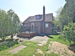 25 Kensington Court, Copiague NY 11726