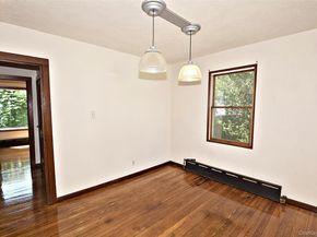 25 Kensington Court, Copiague NY 11726