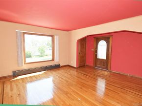 25 Kensington Court, Copiague NY 11726