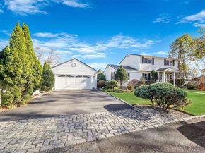 10 Marchant Drive, Saint James NY 11780